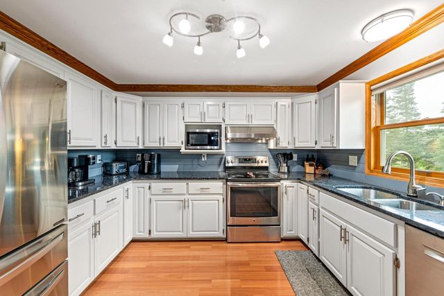 N60W24621 Rocky Hollow PASS, Sussex, WI 53089