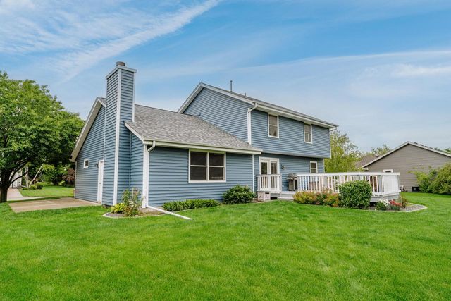 N60W24621 Rocky Hollow PASS, Sussex, WI 53089