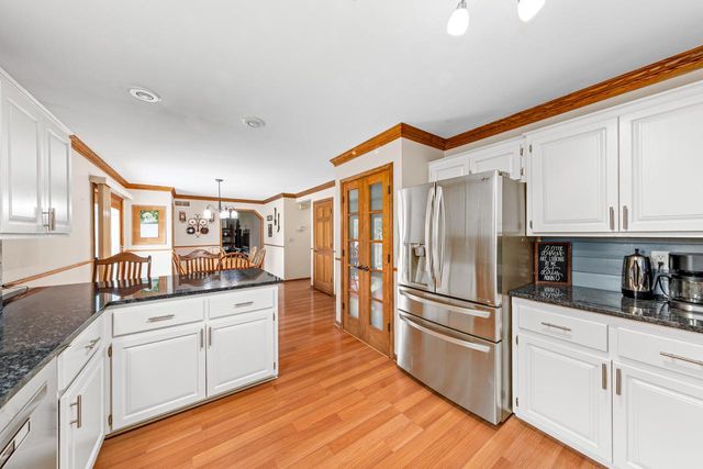 N60W24621 Rocky Hollow PASS, Sussex, WI 53089
