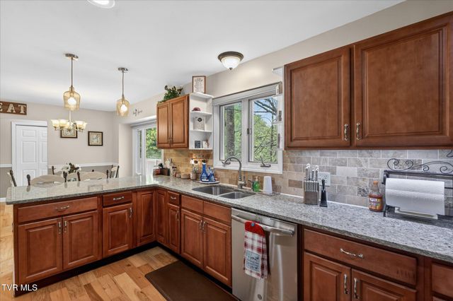 603 Blue Springs Road, Elizabethton, TN 37643