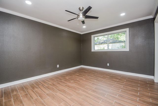 12315 Maxim Drive, Houston, TX 77065