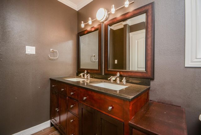 12315 Maxim Drive, Houston, TX 77065
