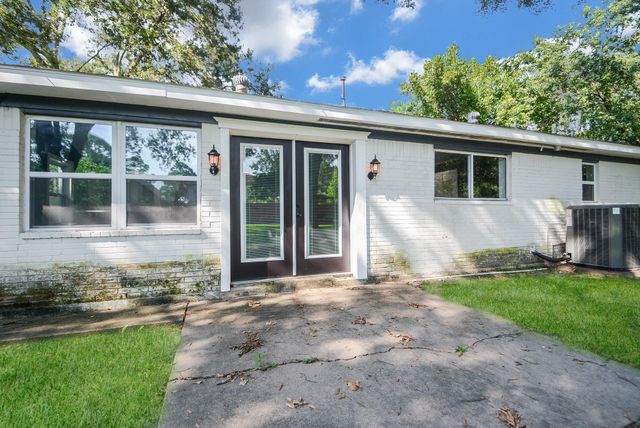 12315 Maxim Drive, Houston, TX 77065