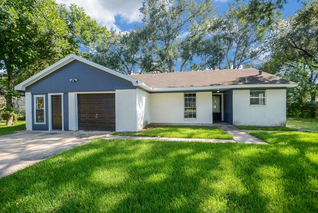12315 Maxim Drive, Houston, TX 77065
