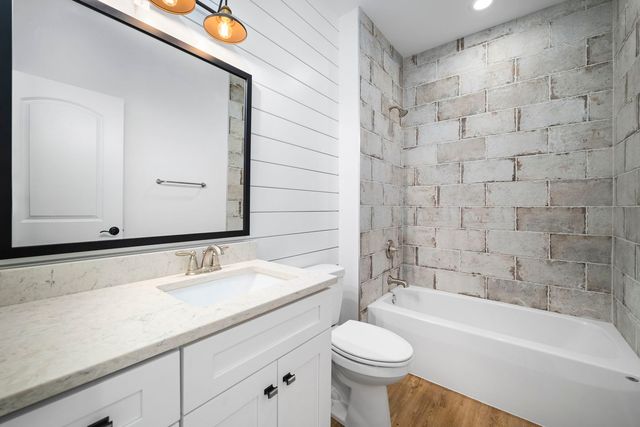 26411 W Stephanie Drive, Channahon, IL 60410