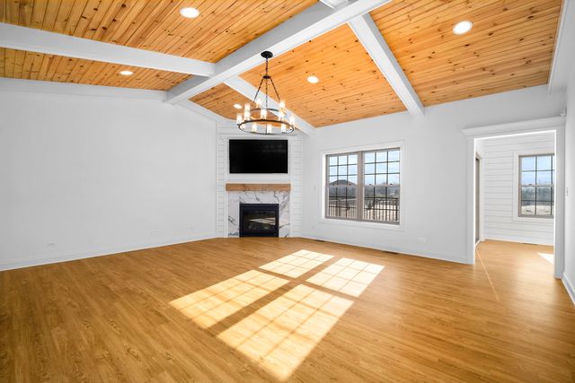 26411 W Stephanie Drive, Channahon, IL 60410