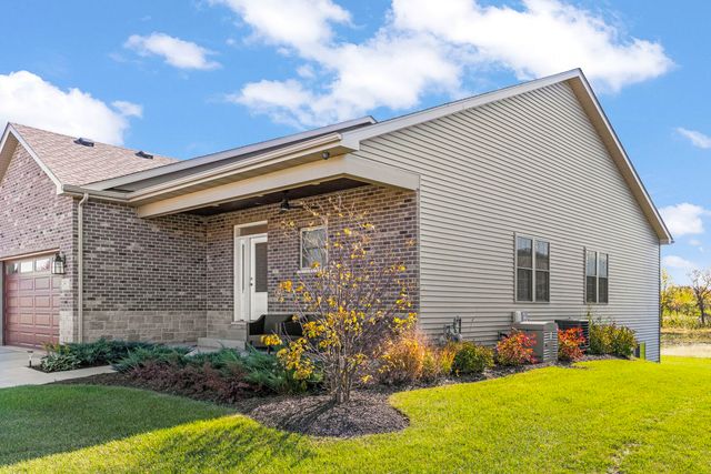 26411 W Stephanie Drive, Channahon, IL 60410