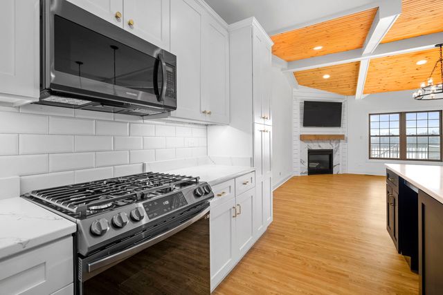 26411 W Stephanie Drive, Channahon, IL 60410