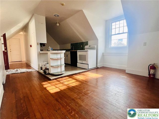 226 13th Street 3, Easton, PA 18042