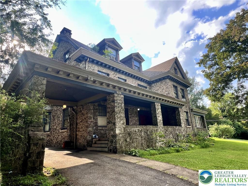 226 13th Street 3, Easton, PA 18042