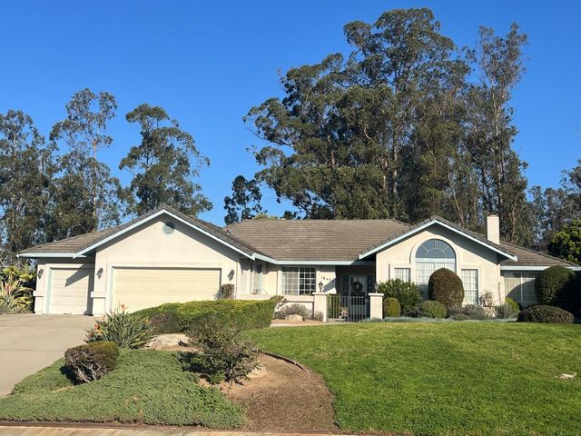 18430 Meadow Ridge Road, Prunedale, CA 93907