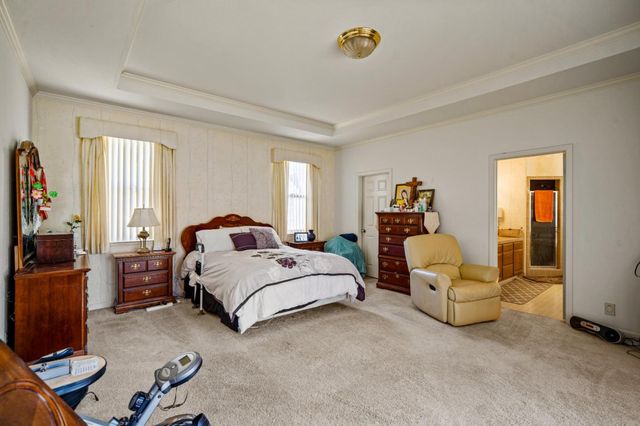 18430 Meadow Ridge Road, Prunedale, CA 93907