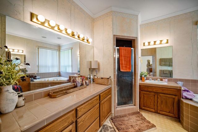 18430 Meadow Ridge Road, Prunedale, CA 93907