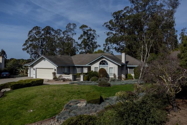 18430 Meadow Ridge Road, Prunedale, CA 93907