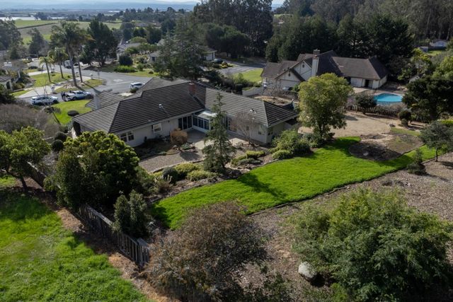 18430 Meadow Ridge Road, Prunedale, CA 93907