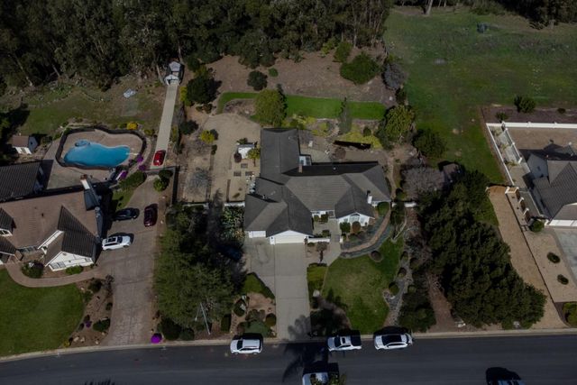 18430 Meadow Ridge Road, Prunedale, CA 93907