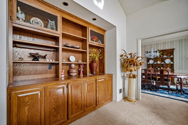 18430 Meadow Ridge Road, Prunedale, CA 93907