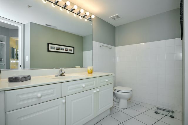 740 Creekside Drive 510, Mount Prospect, IL 60056