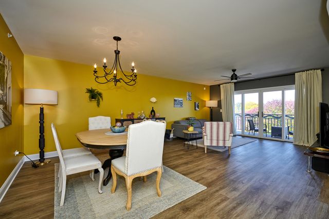 740 Creekside Drive 510, Mount Prospect, IL 60056