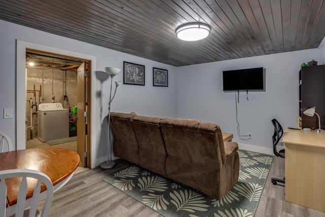 506 Seven Nations Drive, Madison, WI 53713