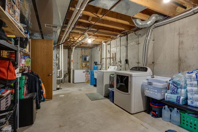 506 Seven Nations Drive, Madison, WI 53713