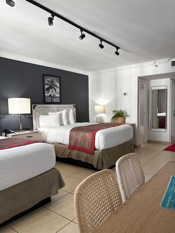 19201 Collins Ave 820, Sunny Isles Beach, FL 33160