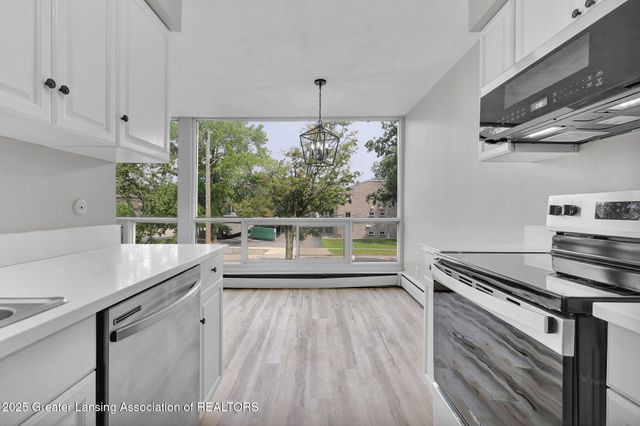 1043 Kimberly Drive, 11, Lansing, MI 48912