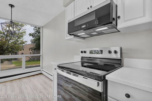 1043 Kimberly Drive, 11, Lansing, MI 48912