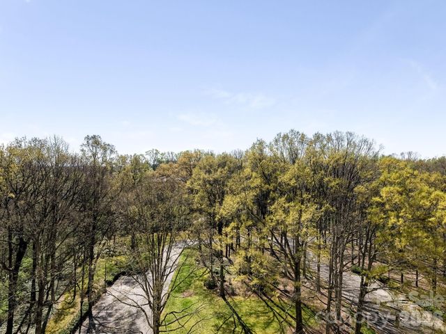 2633 Richardson Drive 8B, Charlotte, NC 28211