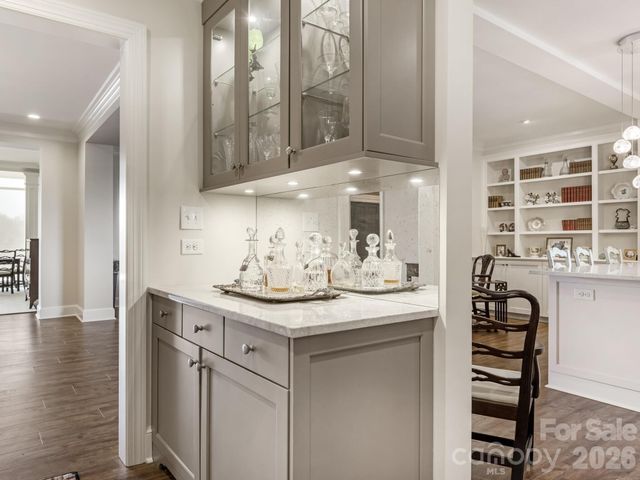 2633 Richardson Drive 8B, Charlotte, NC 28211