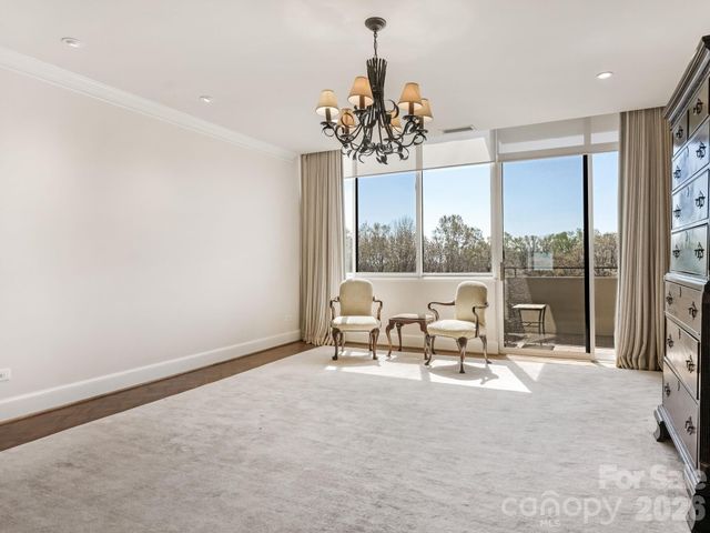 2633 Richardson Drive 8B, Charlotte, NC 28211