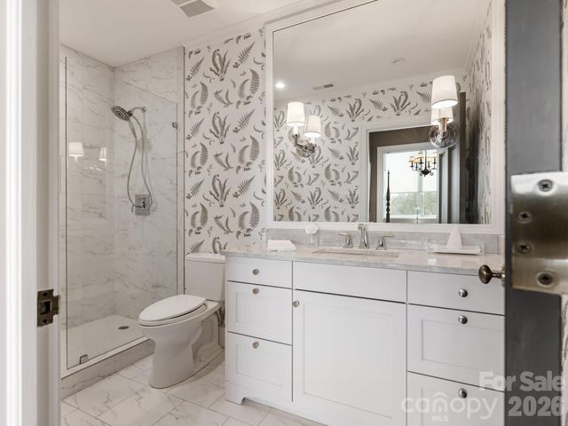 2633 Richardson Drive 8B, Charlotte, NC 28211