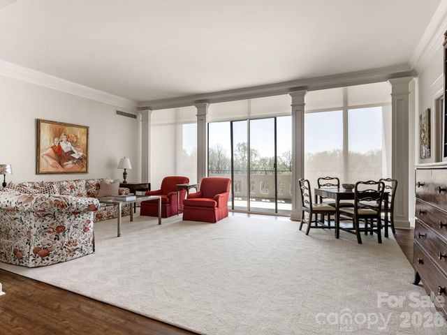 2633 Richardson Drive 8B, Charlotte, NC 28211