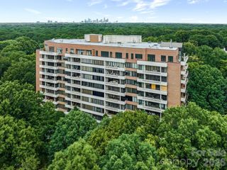 2633 Richardson Drive 8B, Charlotte, NC 28211