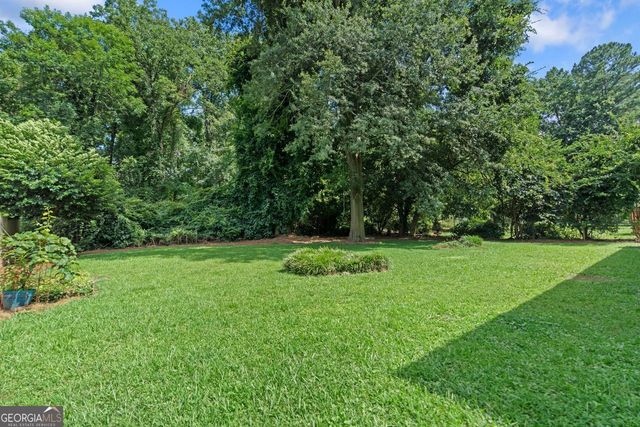 2483 Hunting Valley Drive, Decatur, GA 30033