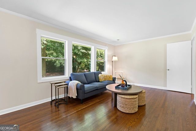 2483 Hunting Valley Drive, Decatur, GA 30033