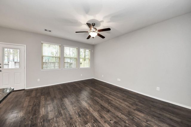 16130 Beachside Place, Crosby, TX 77532