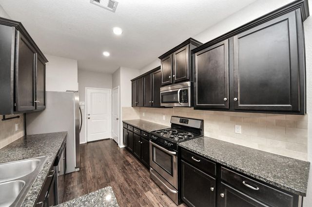 16130 Beachside Place, Crosby, TX 77532