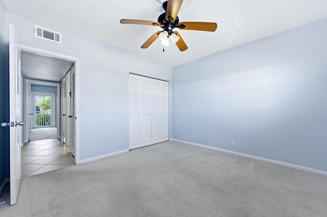 120 Lehane Terrace 202, North Palm Beach, FL 33408