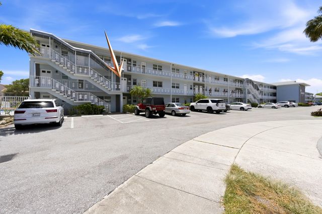 120 Lehane Terrace 202, North Palm Beach, FL 33408