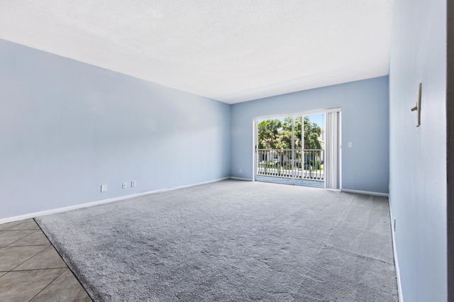 120 Lehane Terrace 202, North Palm Beach, FL 33408