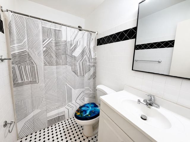 941 CRYSTAL LAKE Drive 309, Deerfield Beach, FL 33064