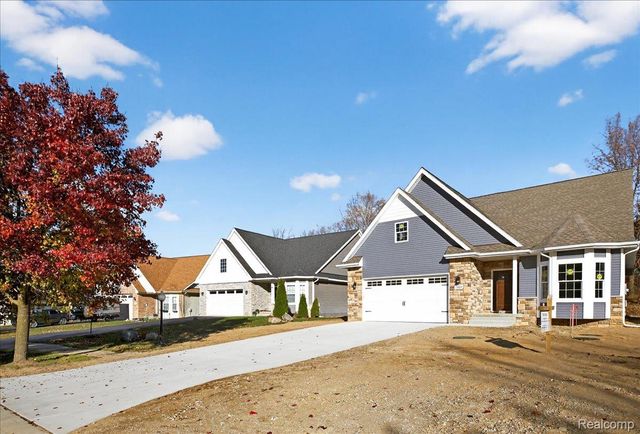 7460 Village Court, Springfield Charter Township, MI 48350