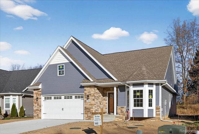 7460 Village Court, Springfield Charter Township, MI 48350