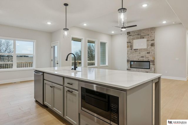 12007 S 109th Street, Papillion, NE 68046