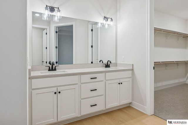 12007 S 109th Street, Papillion, NE 68046
