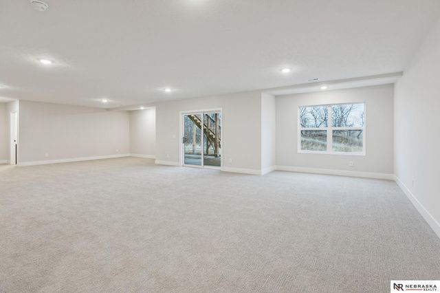 12007 S 109th Street, Papillion, NE 68046