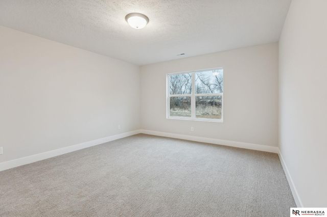 12007 S 109th Street, Papillion, NE 68046