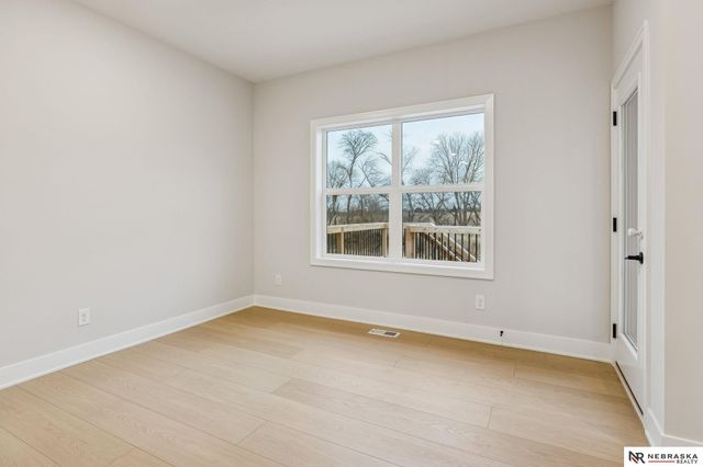 12007 S 109th Street, Papillion, NE 68046