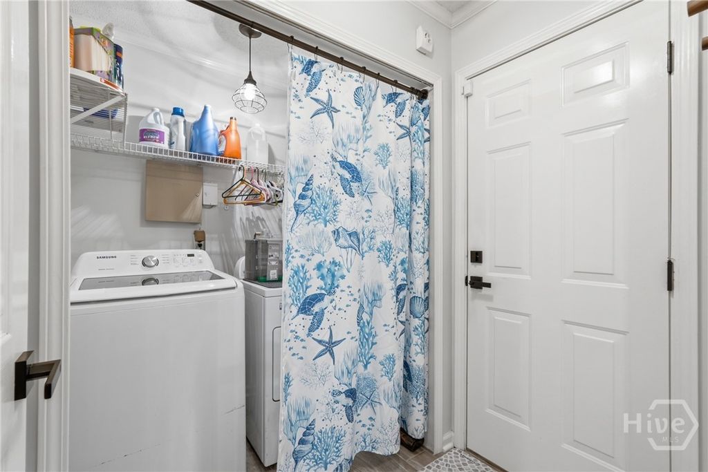 Image 15 of property listing at 126 Holcomb Street, Savannah, GA 31406